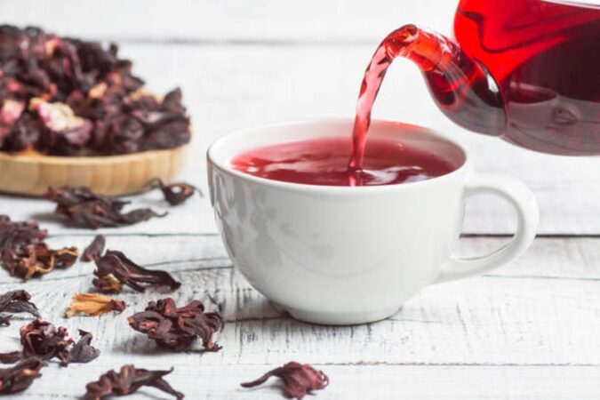 Chá de hibisco, canela e gengibre emagrece