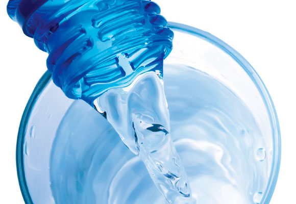 beber líquidos durante a refeição beber líquidos durante a refeição