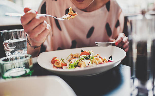 Como comer fora sem sabotar a dieta