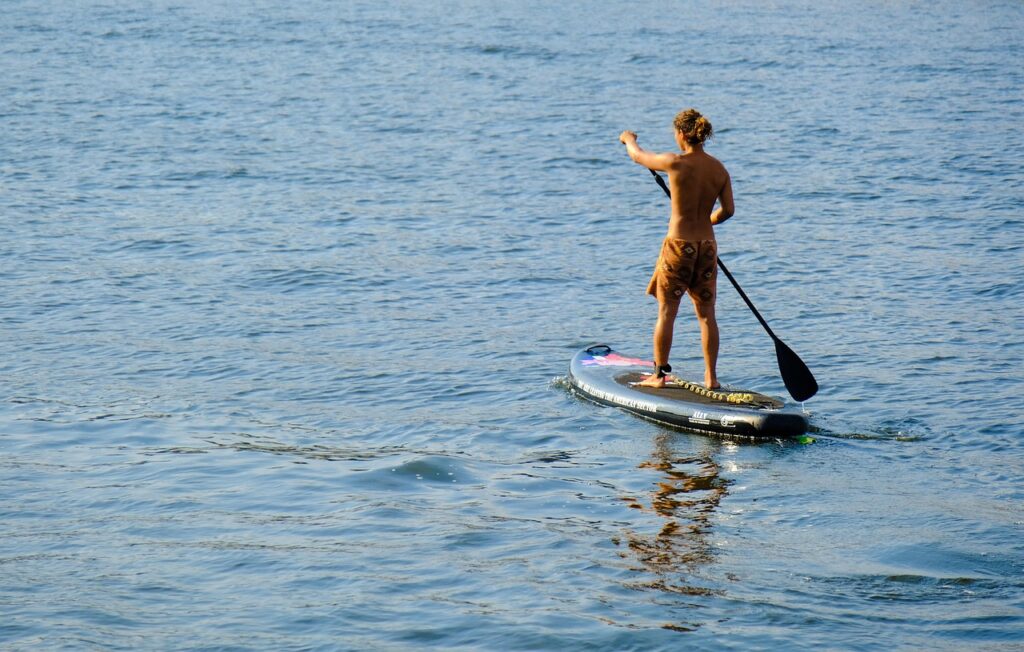 Stand up paddle: uma atividade náutica acessível a todos em Noticias stand up paddle